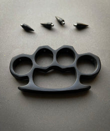 Four-Finger Knuckle-Duster with Removable Studs