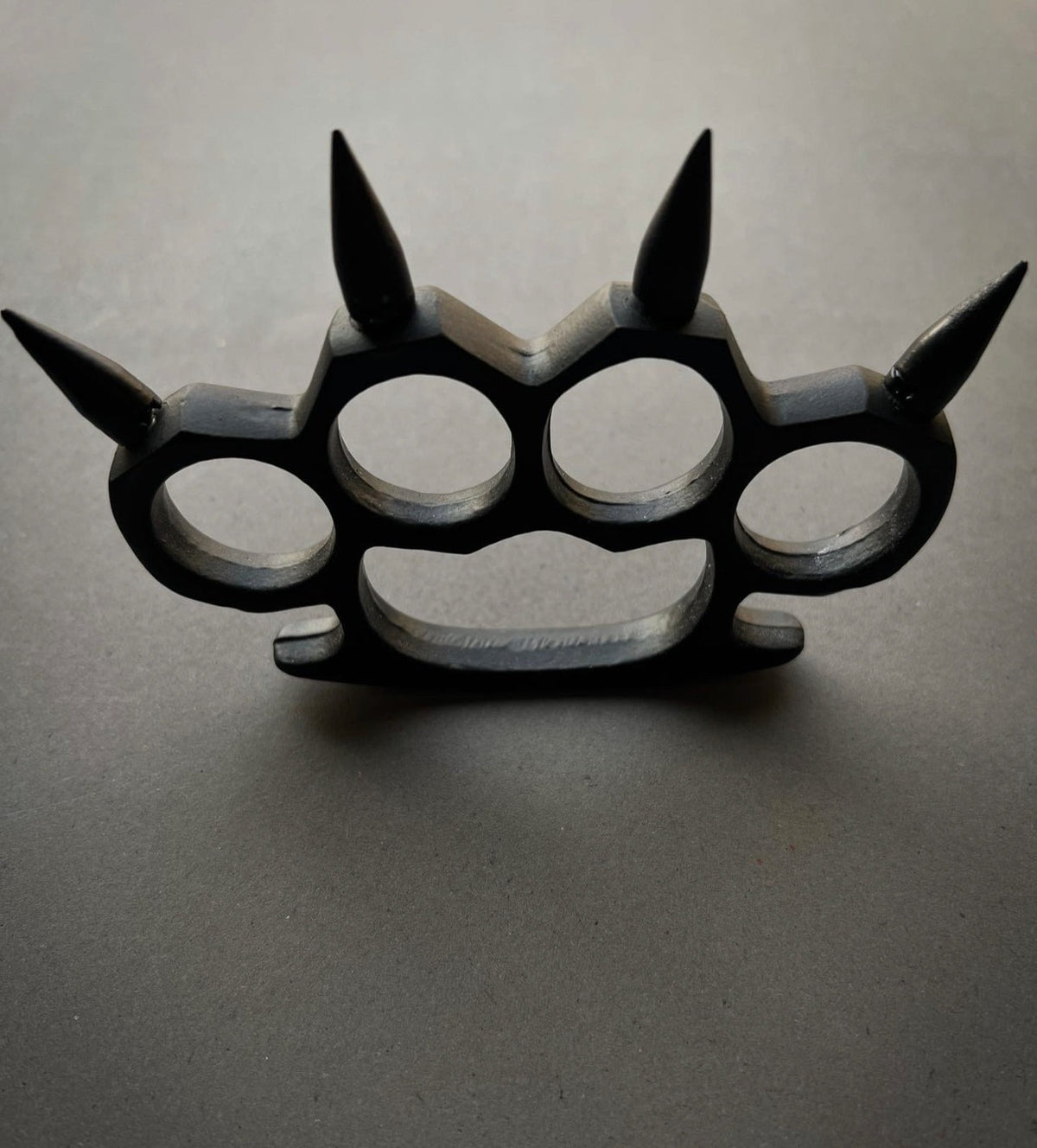 Four-Finger Knuckle-Duster with Removable Studs