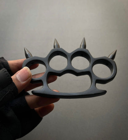 Four-Finger Knuckle-Duster with Removable Studs