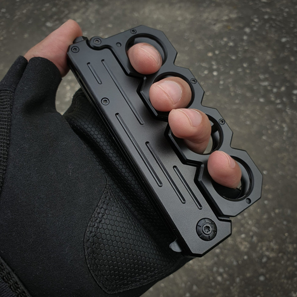 Folding Knuckle Knife – Four-Finger Handle with Folding Blade