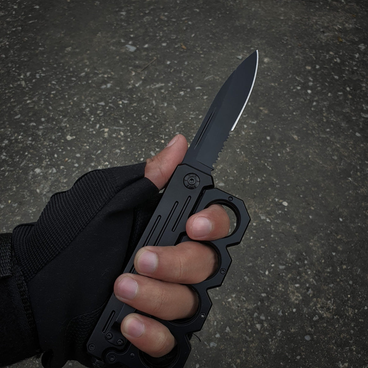 Folding Knuckle Knife – Four-Finger Handle with Folding Blade